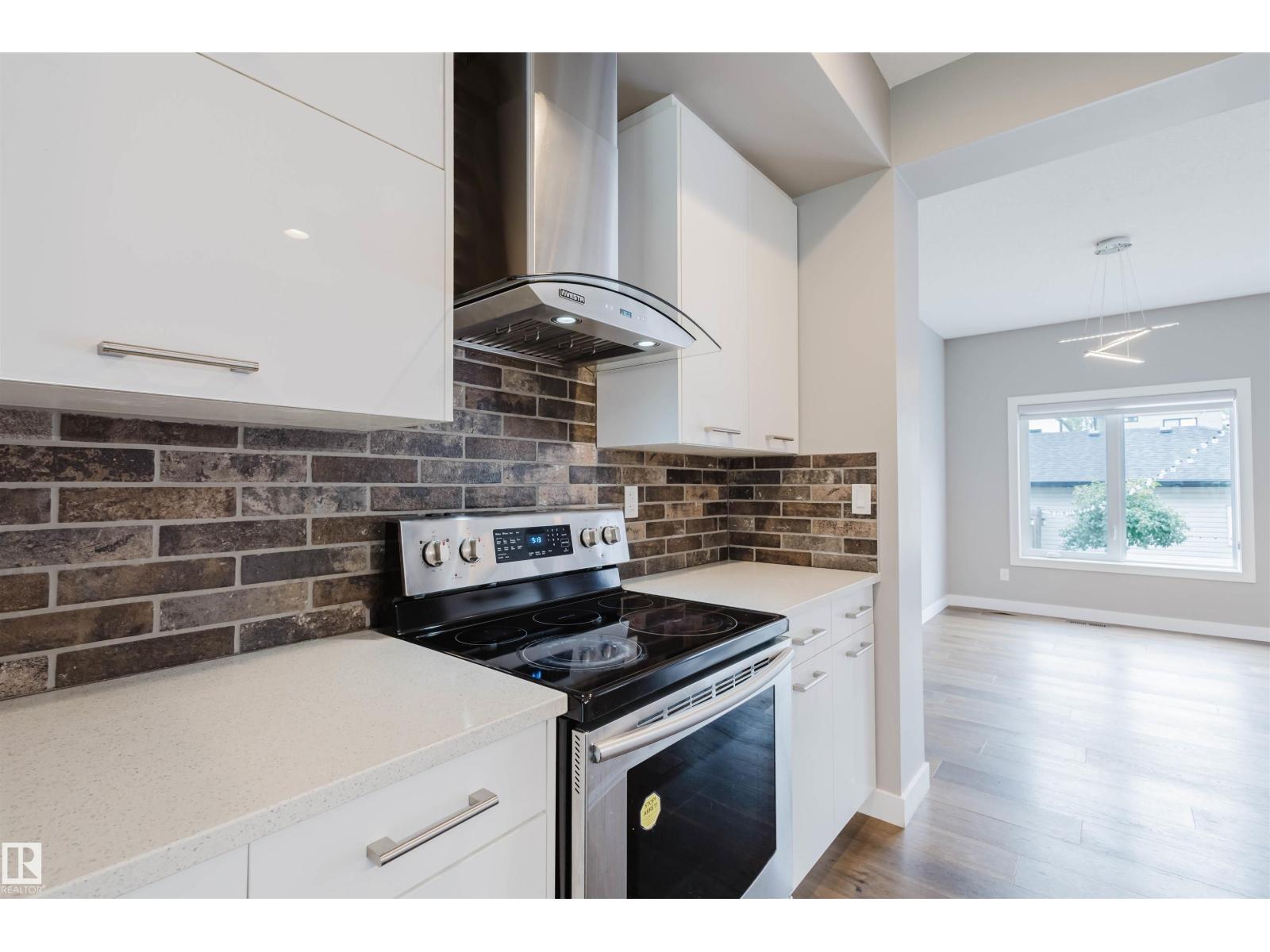 Photo 50 of 9308 74 Av Nw, Edmonton AB