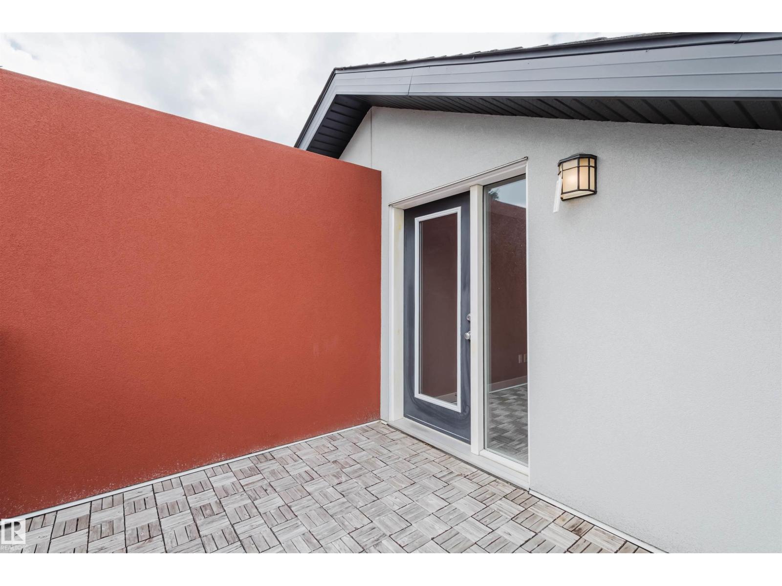 Photo 58 of 9308 74 Av Nw, Edmonton AB