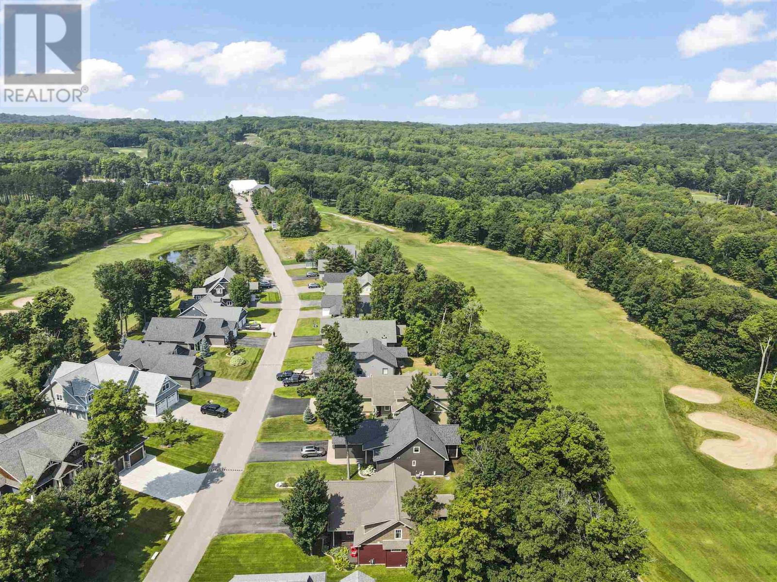 Photo 22 of 80 Crimson Ridge Dr, Sault Ste Marie ON