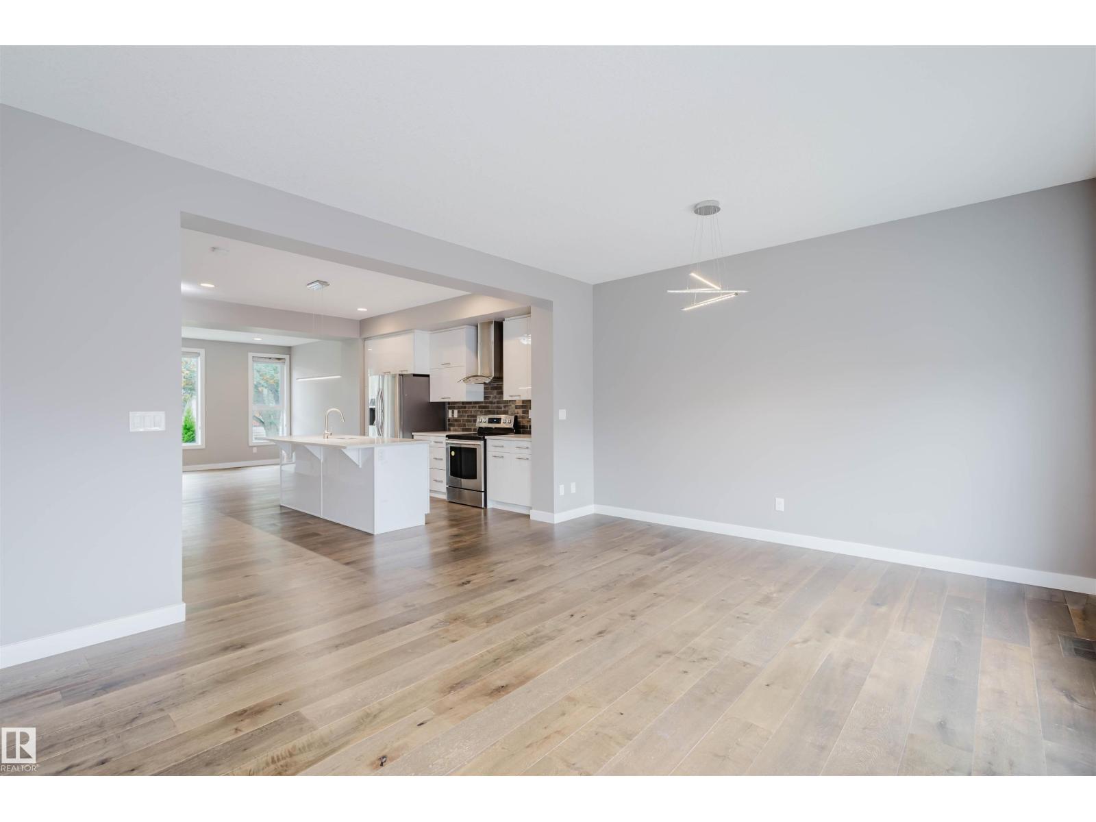 Photo 35 of 9308 74 Av Nw, Edmonton AB