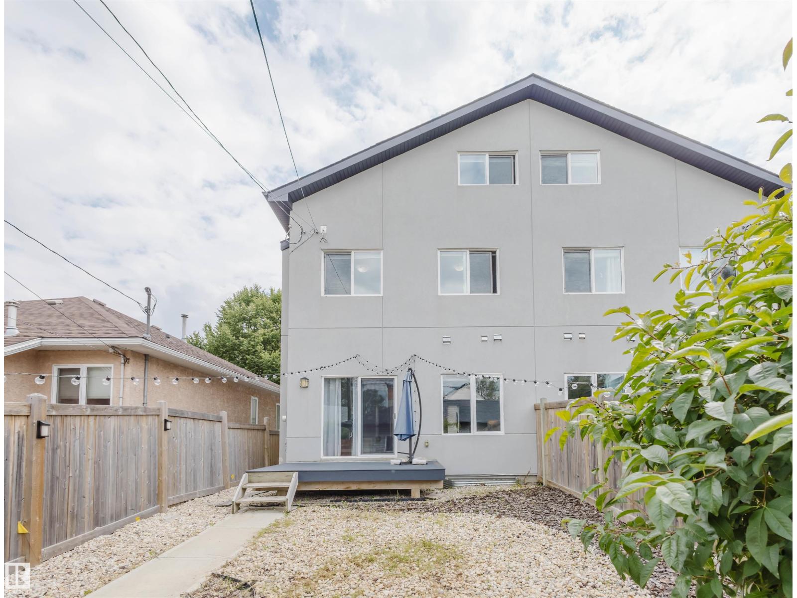 Photo 18 of 9308 74 Av Nw, Edmonton AB