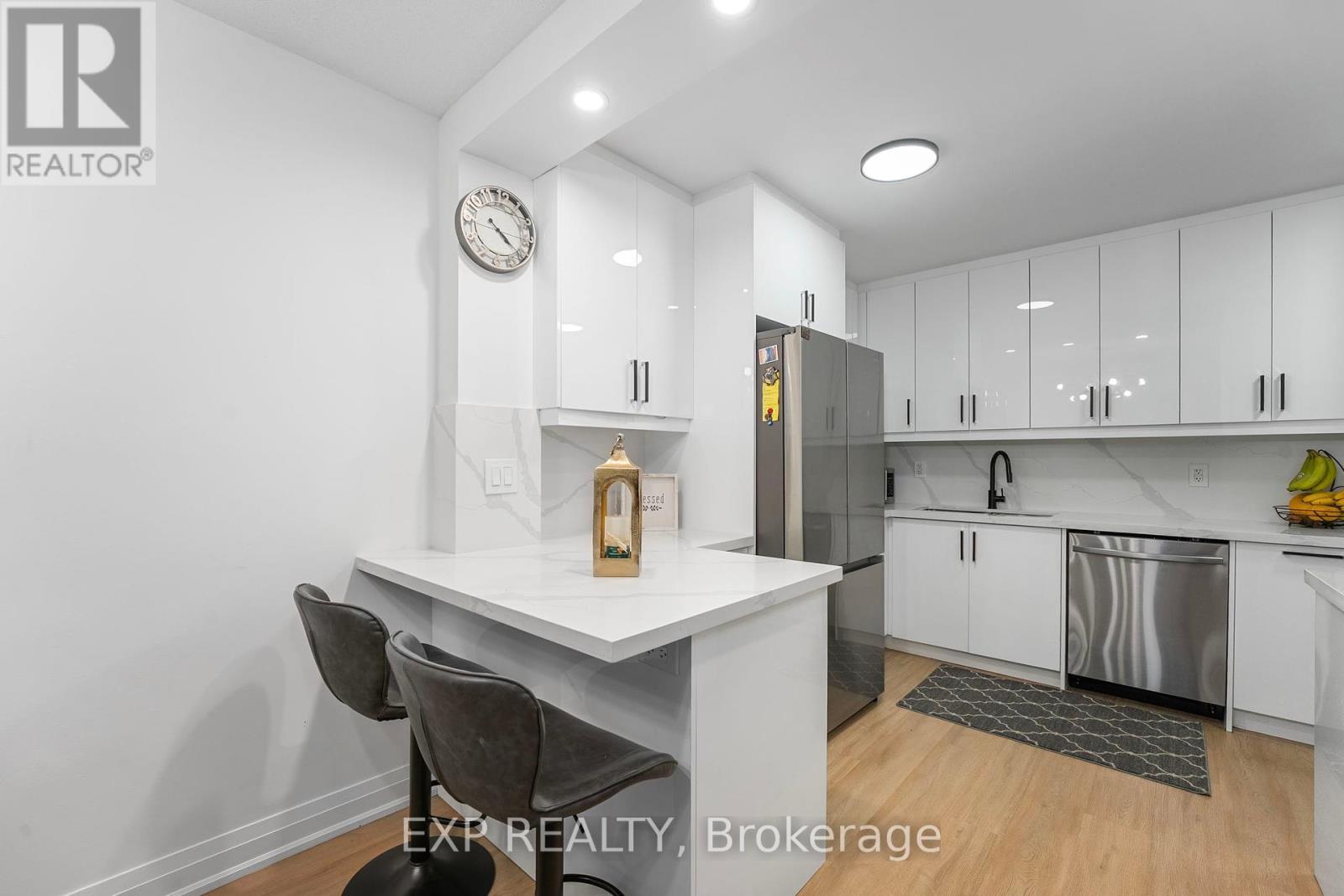 Photo 13 of 312 85 Emmett Avenue, Toronto ON