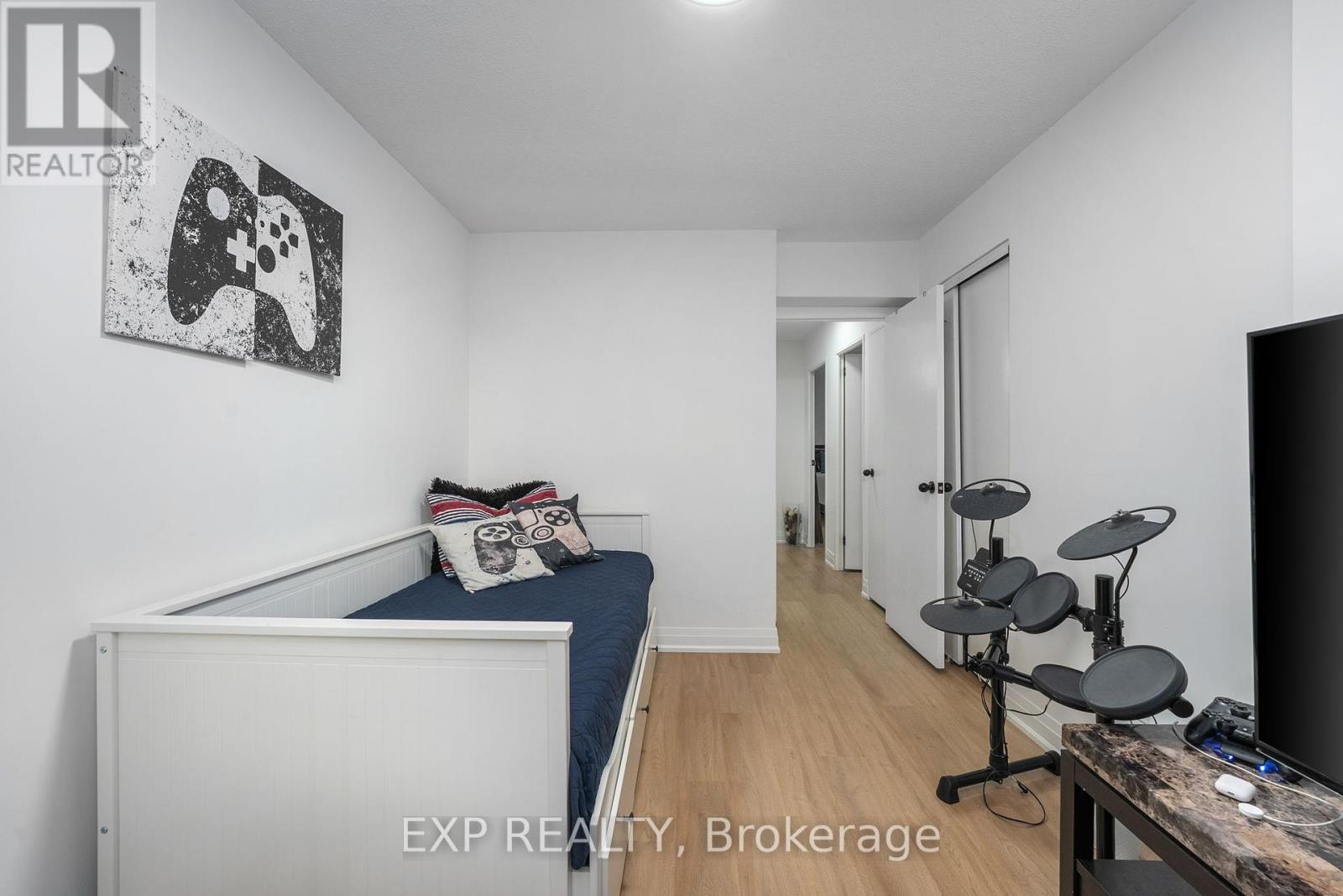 Photo 23 of 312 85 Emmett Avenue, Toronto ON