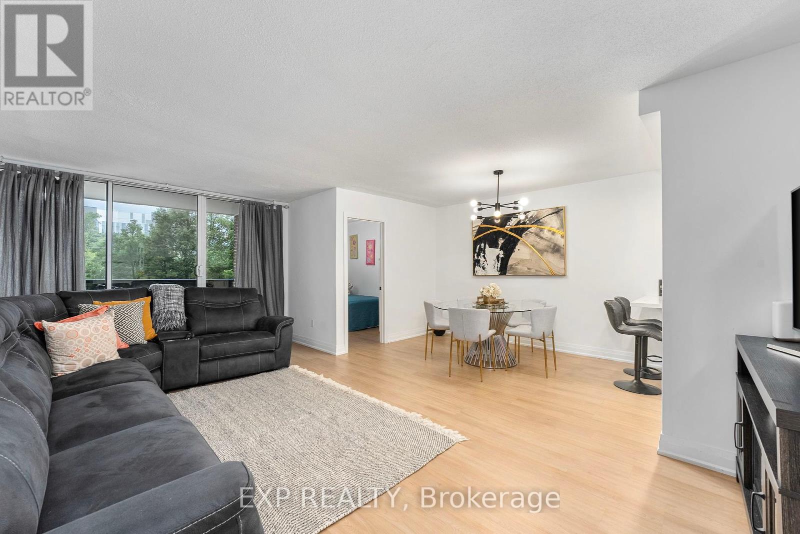 Photo 4 of 312 85 Emmett Avenue, Toronto ON