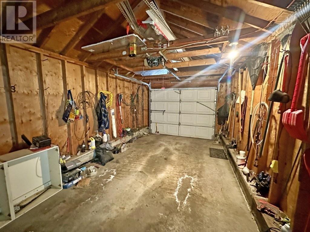 Photo 39 of 43 Summit Ave, Thunder Bay ON