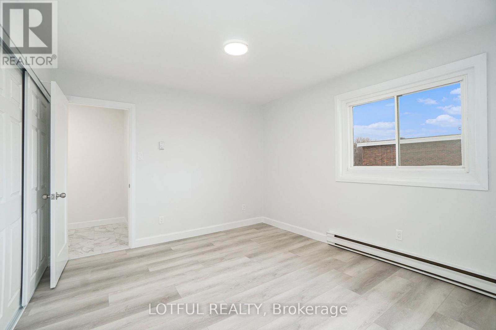 Photo 12 of 6 484 Queen Mary Street, Ottawa ON