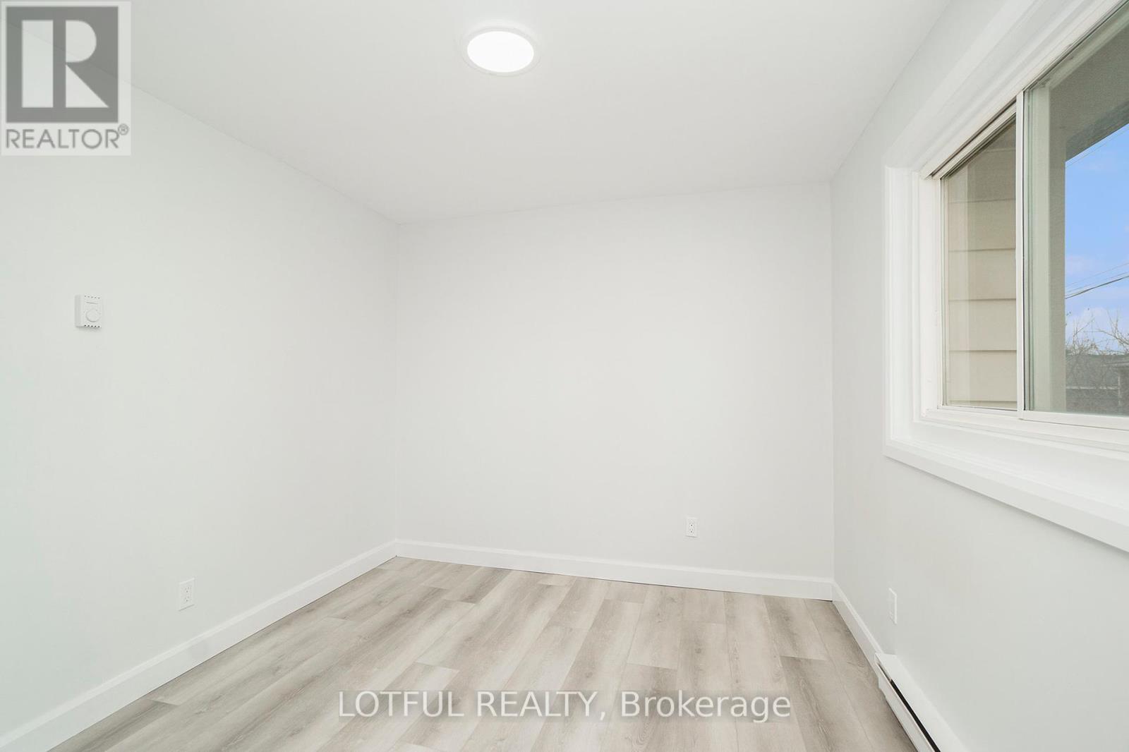 Photo 16 of 6 484 Queen Mary Street, Ottawa ON