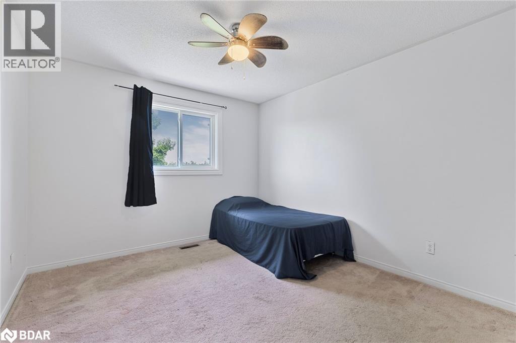 Photo 10 of 22 Bishop Drive, Barrie ON