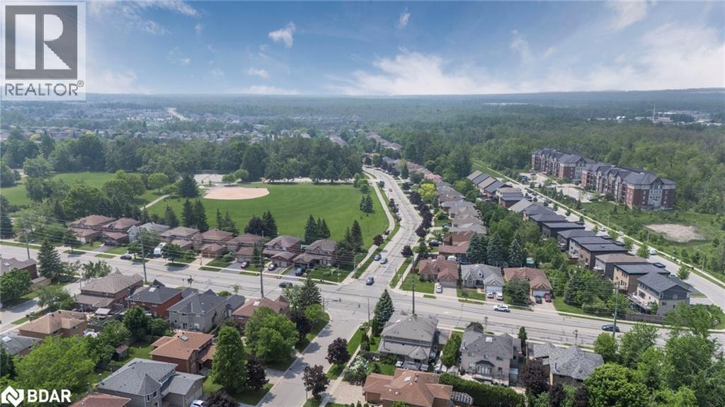 Photo 15 of 22 Bishop Drive, Barrie ON
