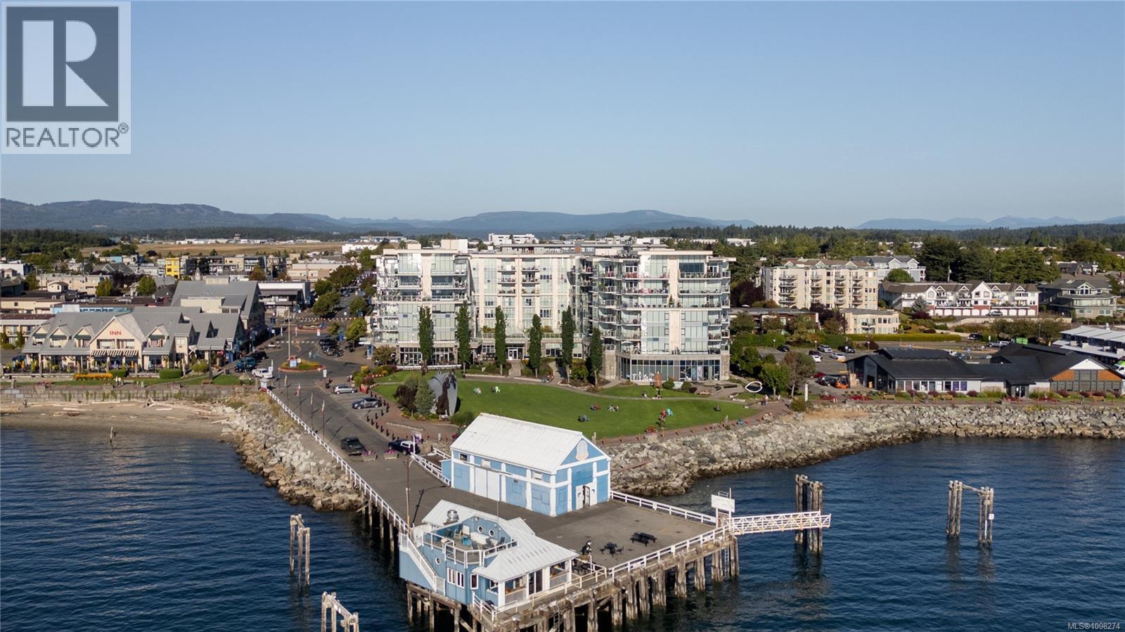 201 9809 SEAPORT Place, Sidney