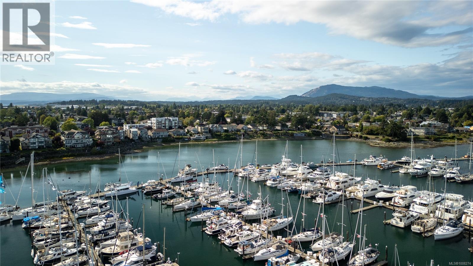 201 9809 SEAPORT Place, Sidney