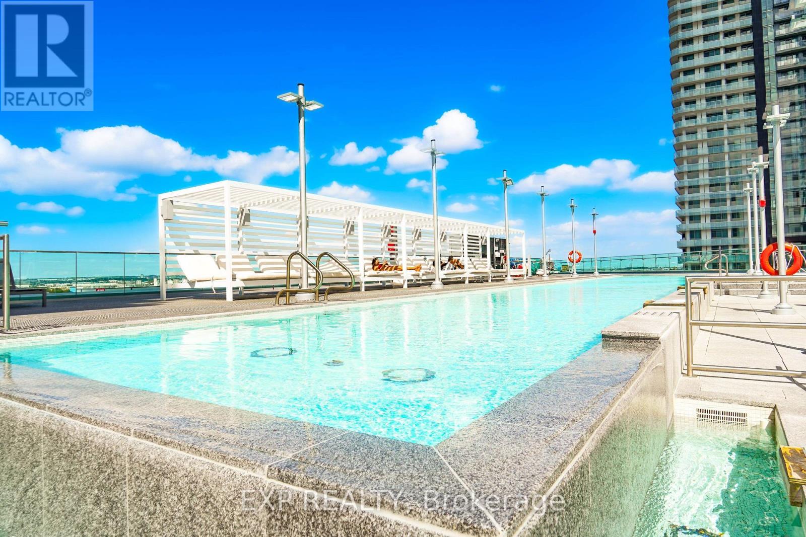 Photo 11 of 4503 1000 Portage Parkway, Vaughan ON