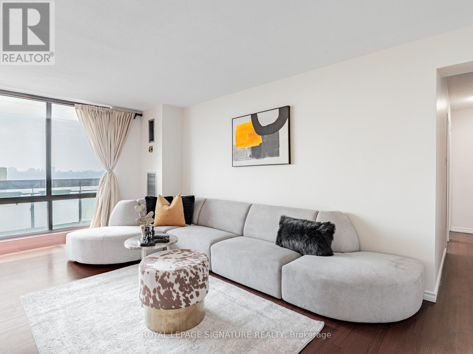 Photo 9 of 1709 350 Seneca Hill Drive, Toronto ON