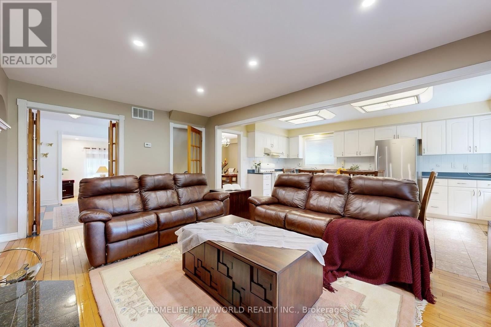 Photo 41 of 781 Huntingwood Drive, Toronto ON