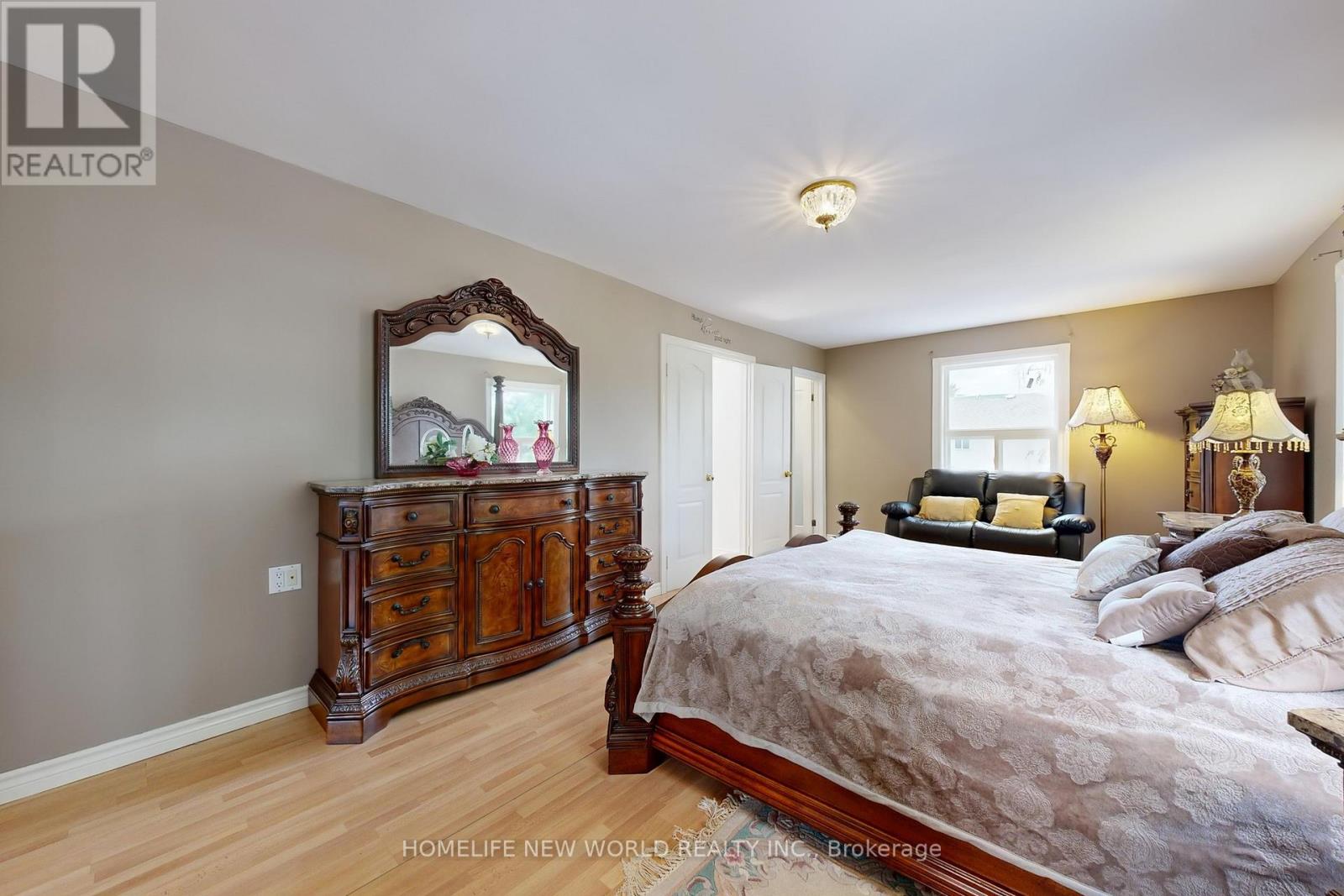 Photo 21 of 781 Huntingwood Drive, Toronto ON