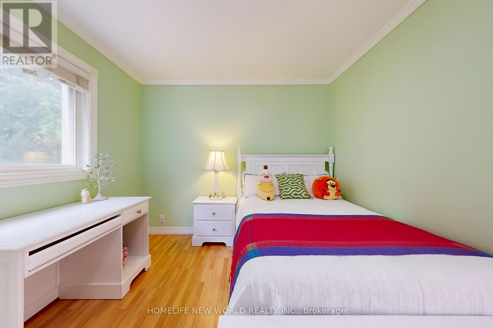 Photo 13 of 781 Huntingwood Drive, Toronto ON