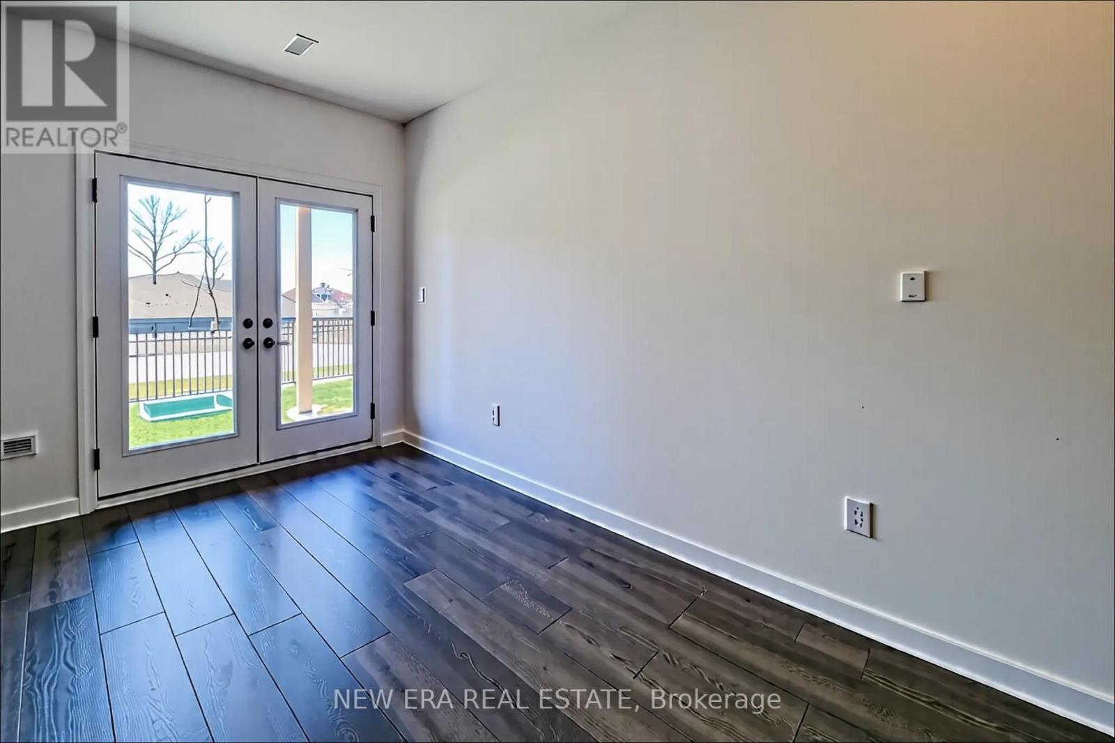 Photo 22 of 60 120 Court Drive, Brant ON