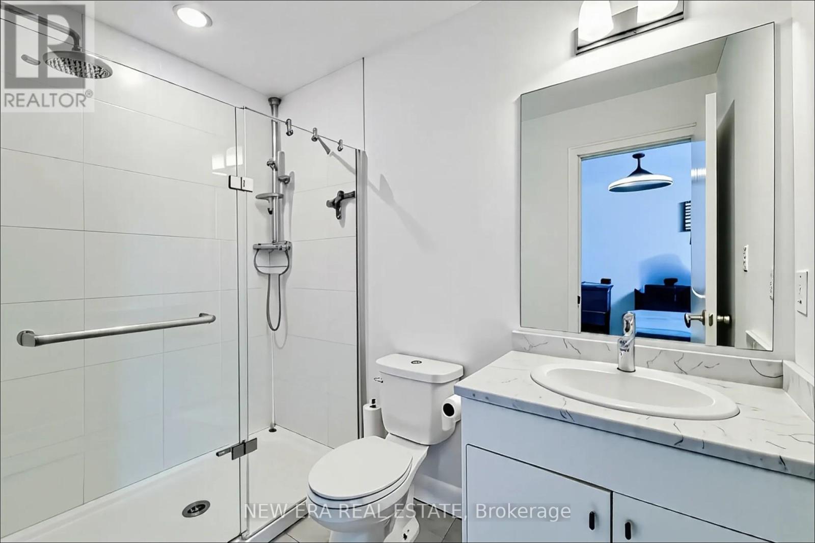 Photo 25 of 60 120 Court Drive, Brant ON