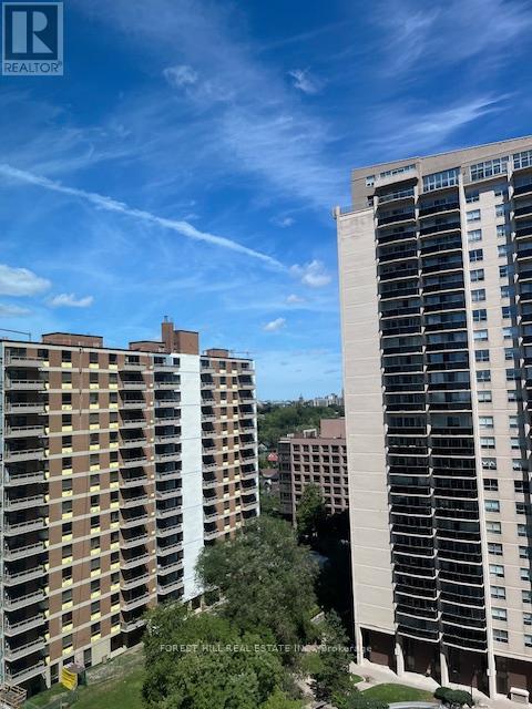 Photo 13 of 1406 310 Tweedsmuir Avenue, Toronto ON