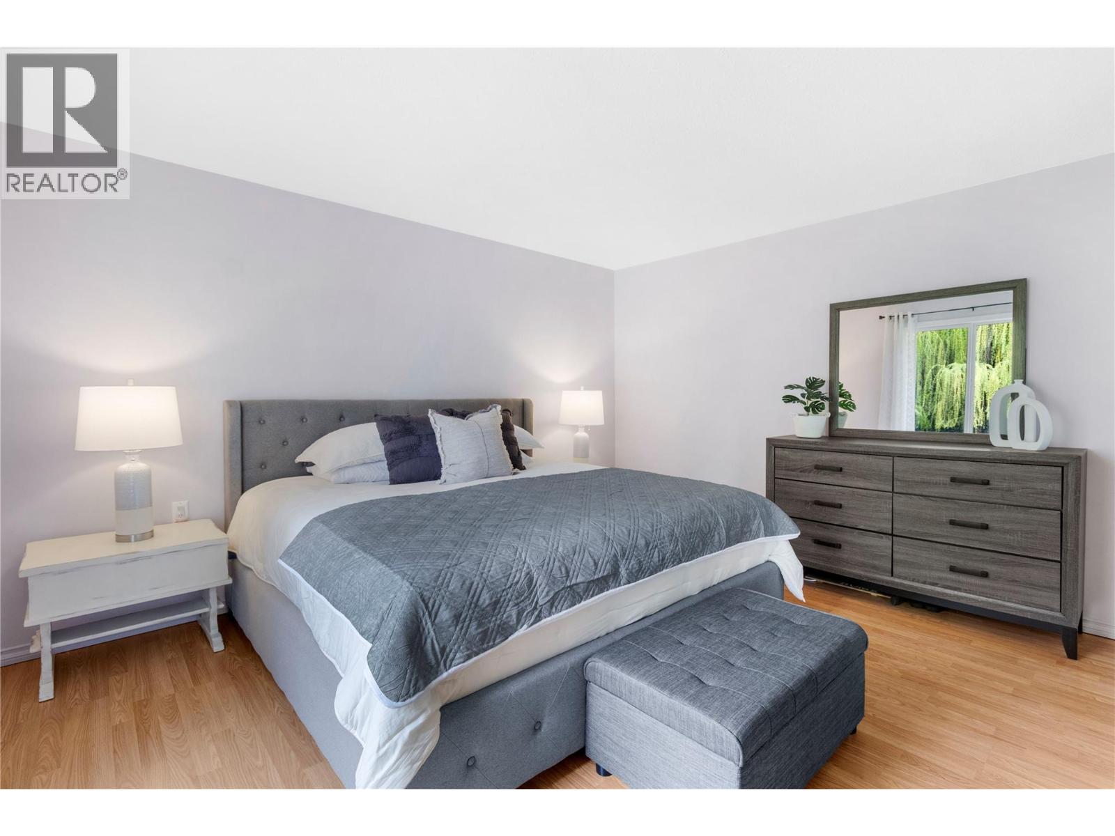 Photo 13 of 1706 Taylor Road, Sorrento BC