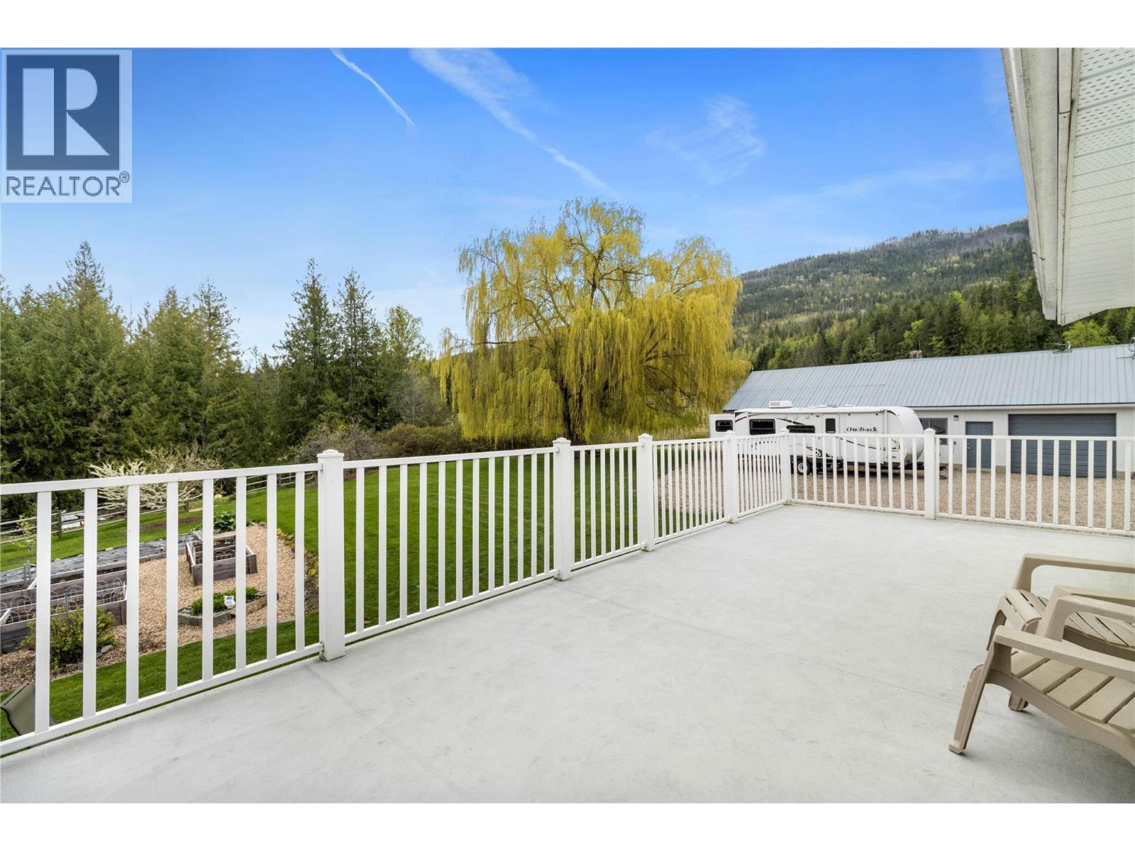 Photo 28 of 1706 Taylor Road, Sorrento BC