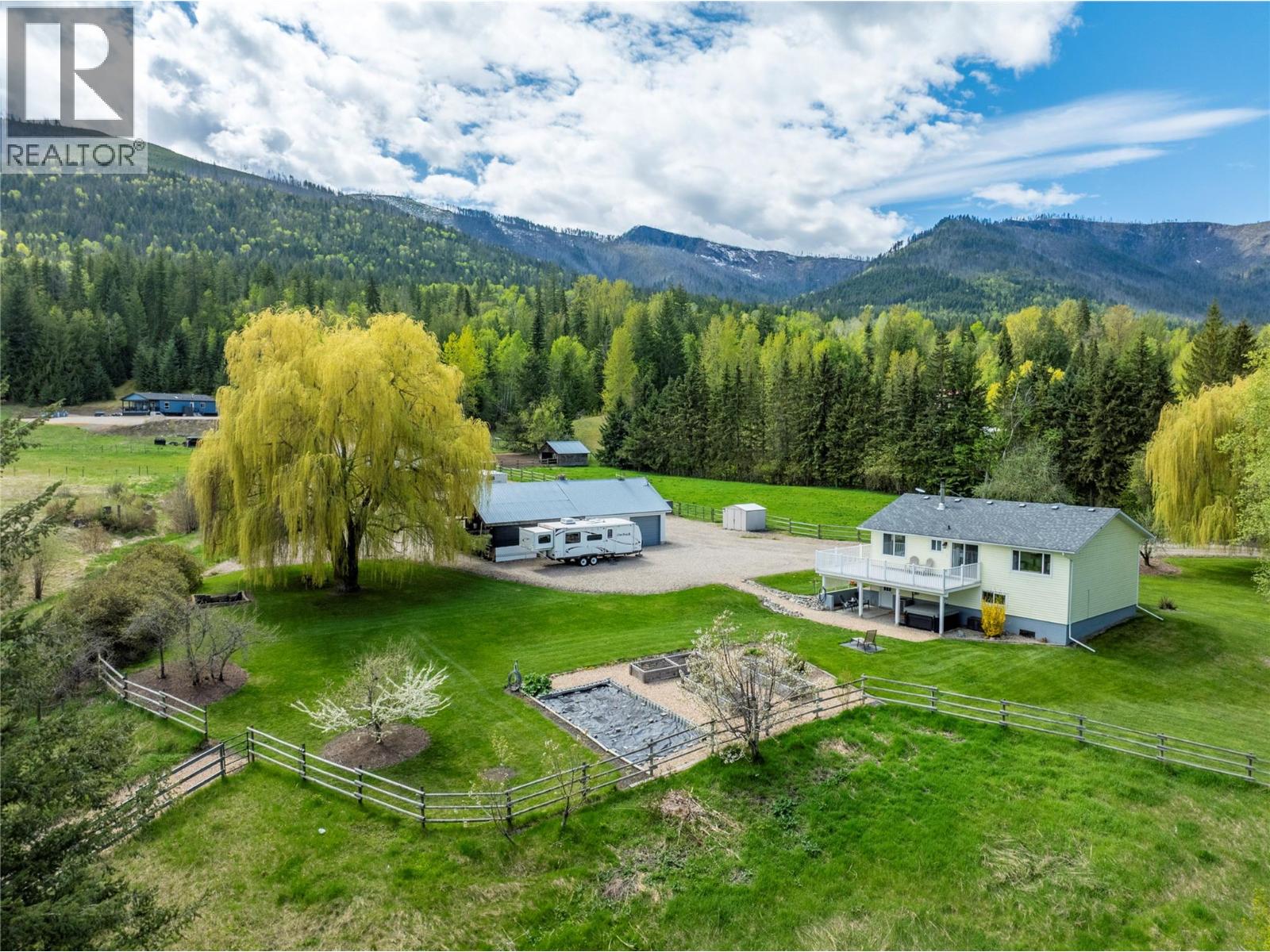 Photo 61 of 1706 Taylor Road, Sorrento BC