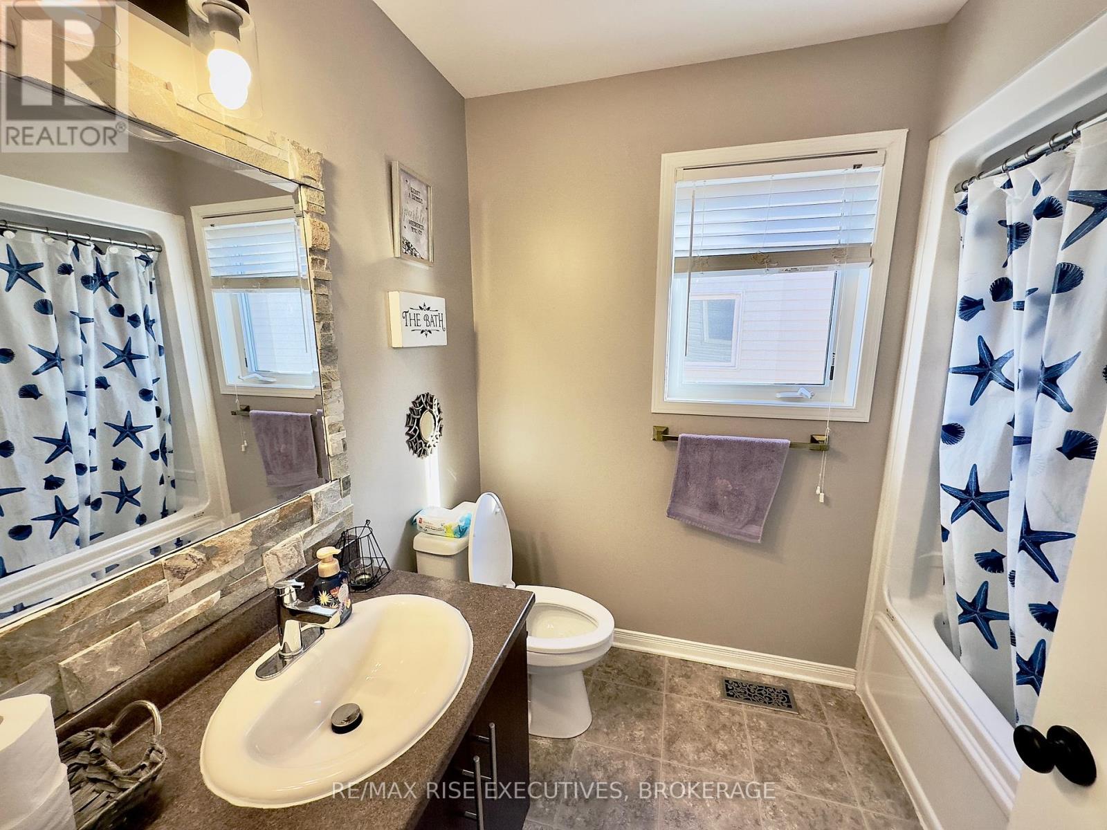 Photo 11 of 1651 Crimson Crescent, Kingston ON