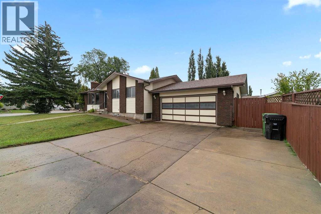 Photo 17 of 6601 43 Avenue, Camrose AB