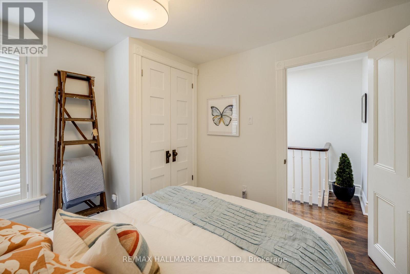 Photo 8 of 27 Bishop Street, Toronto ON