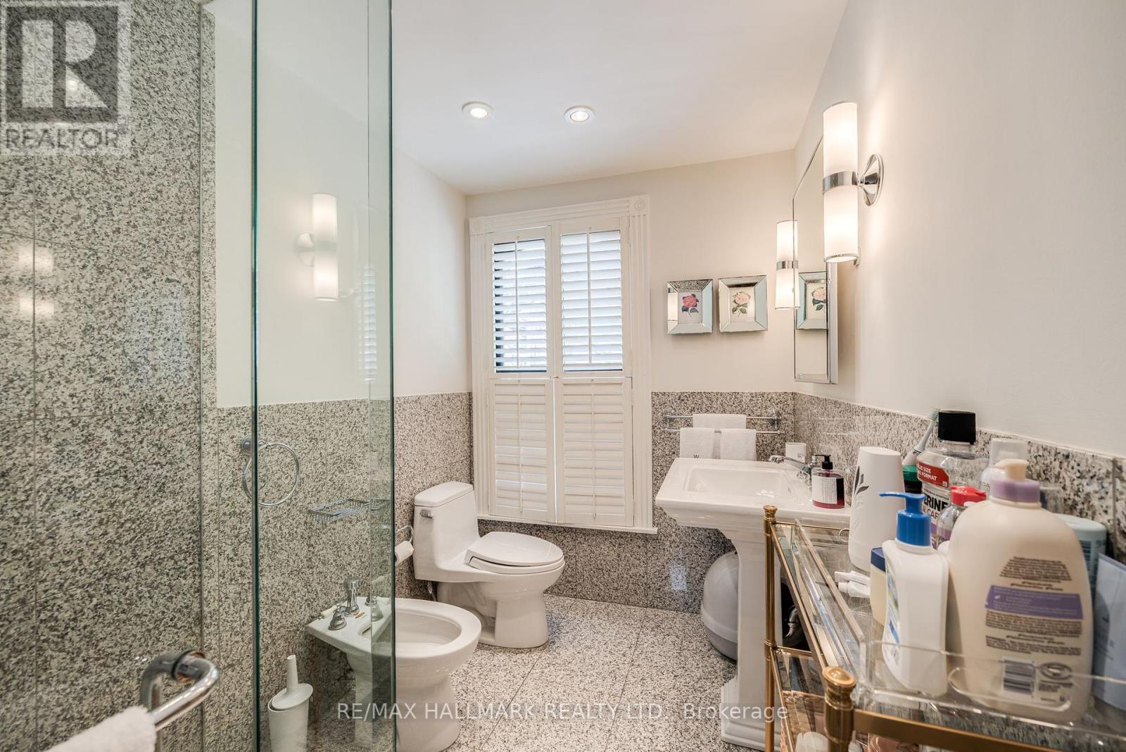 Photo 25 of 27 Bishop Street, Toronto ON