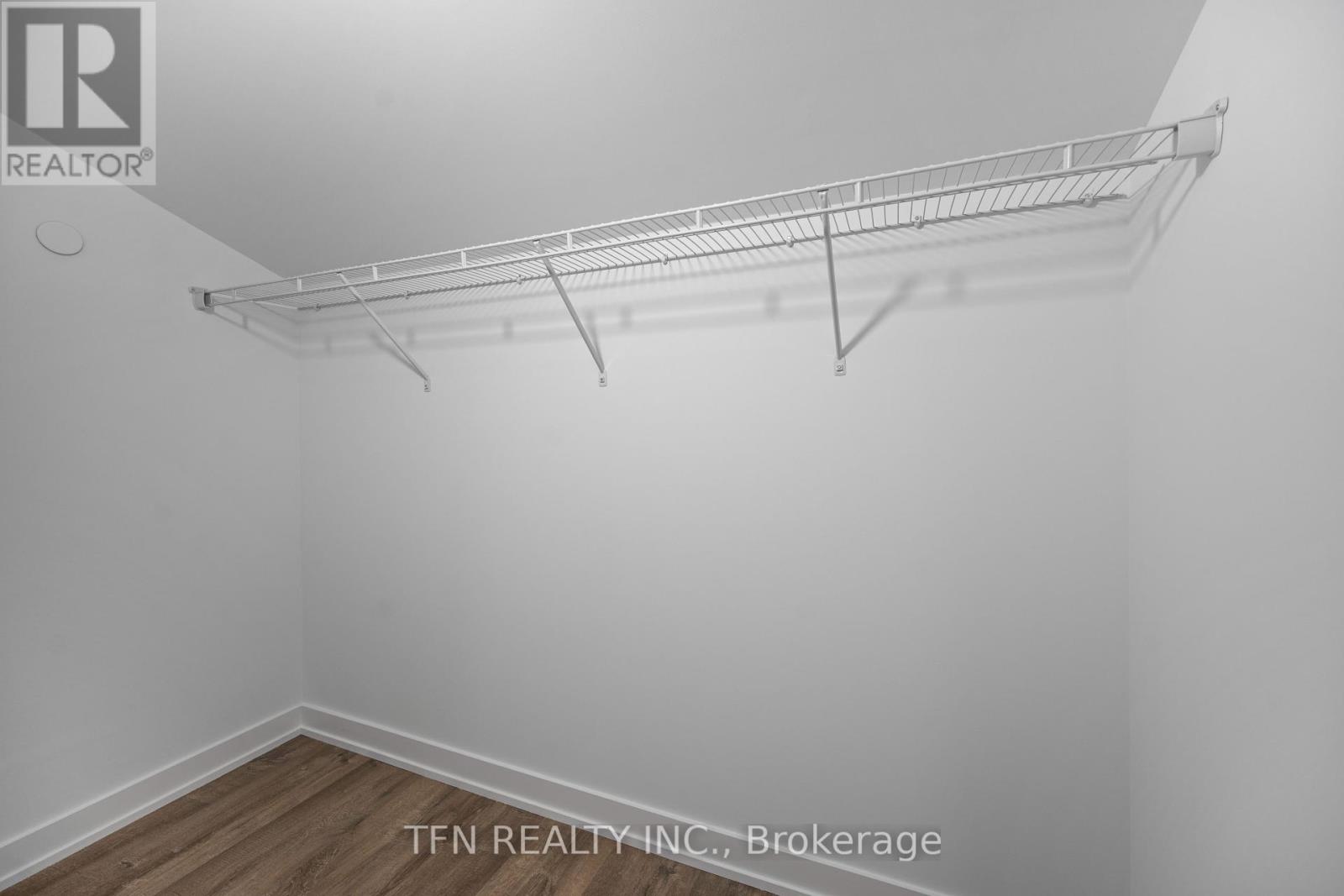 Photo 1 of 307 327 King Street W, Toronto ON
