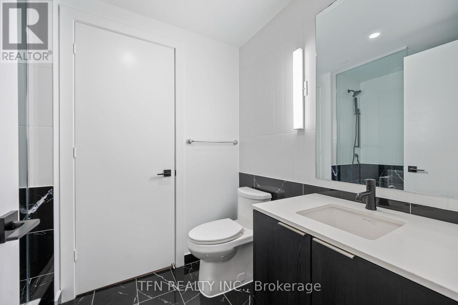 Photo 2 of 307 327 King Street W, Toronto ON