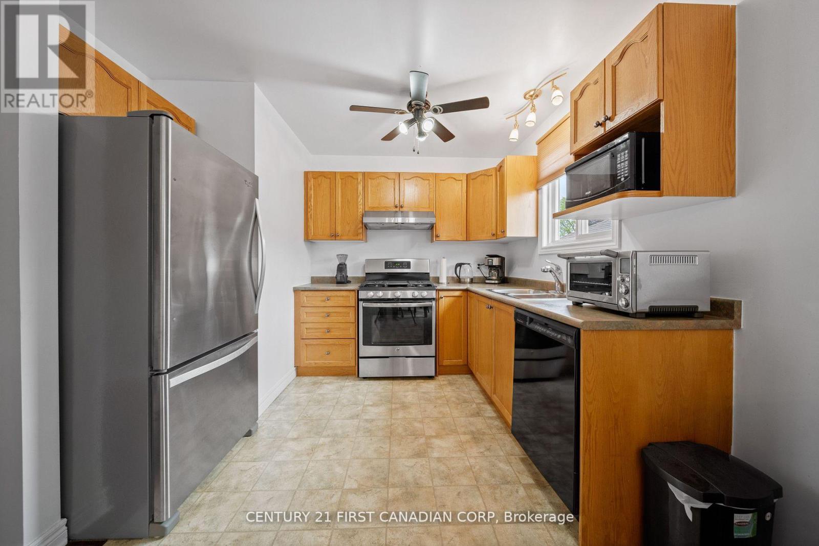 Photo 15 of 475 Exmouth Circle, London East ON