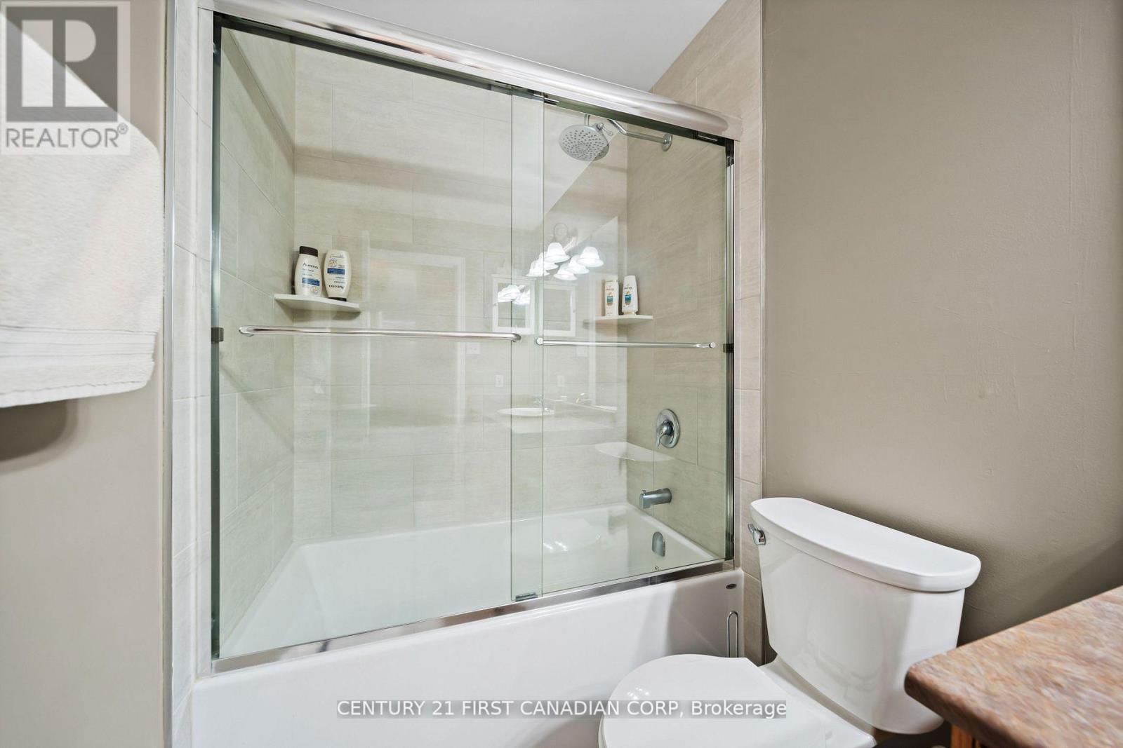 Photo 27 of 475 Exmouth Circle, London East ON