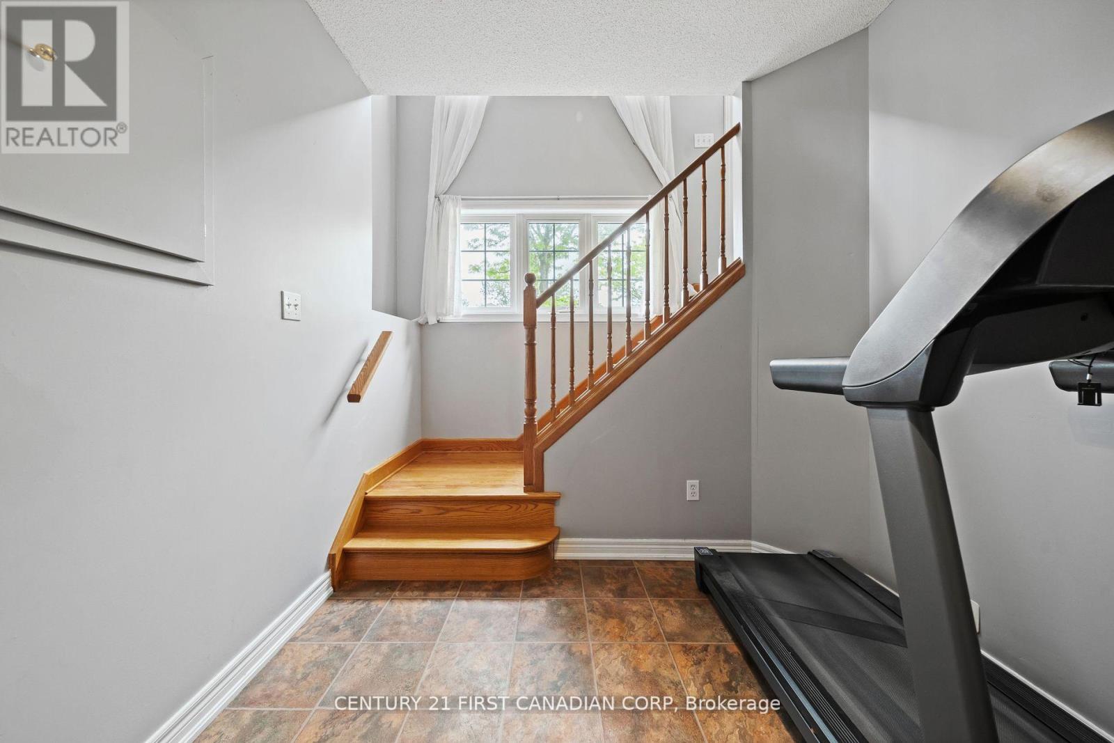 Photo 30 of 475 Exmouth Circle, London East ON