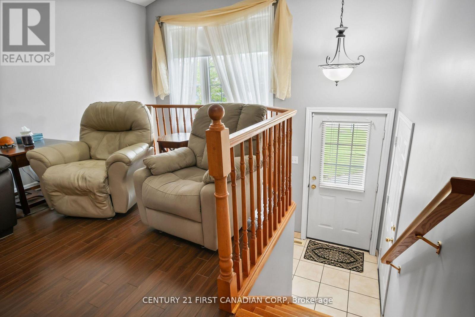 Photo 9 of 475 Exmouth Circle, London East ON