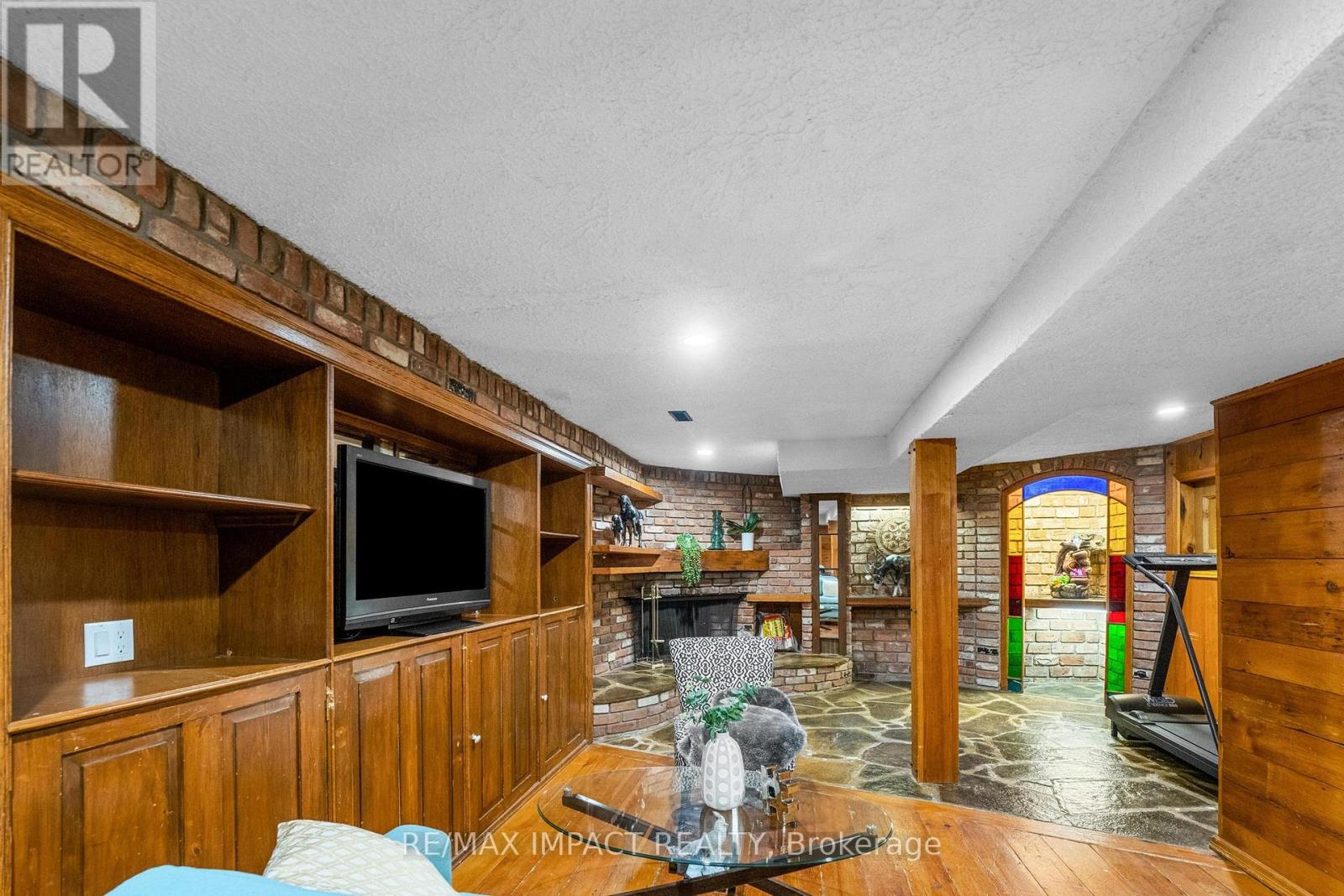 Photo 3 of 1395 Tampa Crescent, Oshawa ON