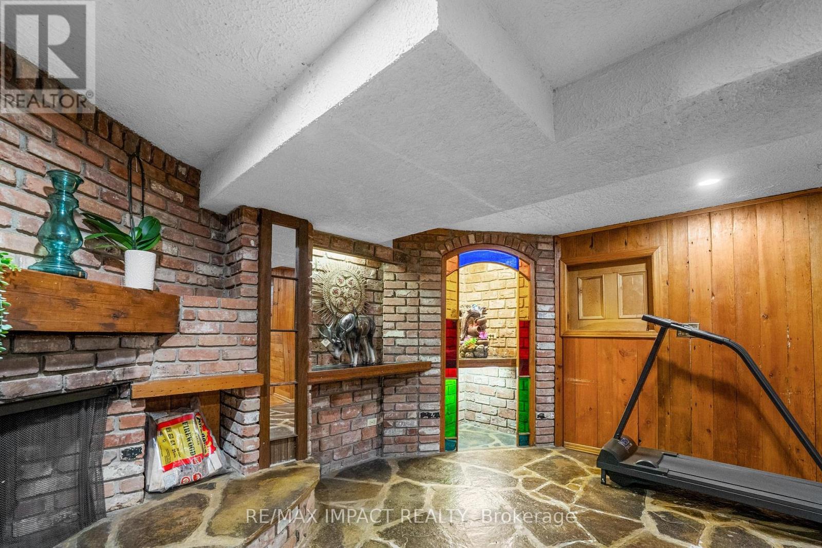 Photo 14 of 1395 Tampa Crescent, Oshawa ON