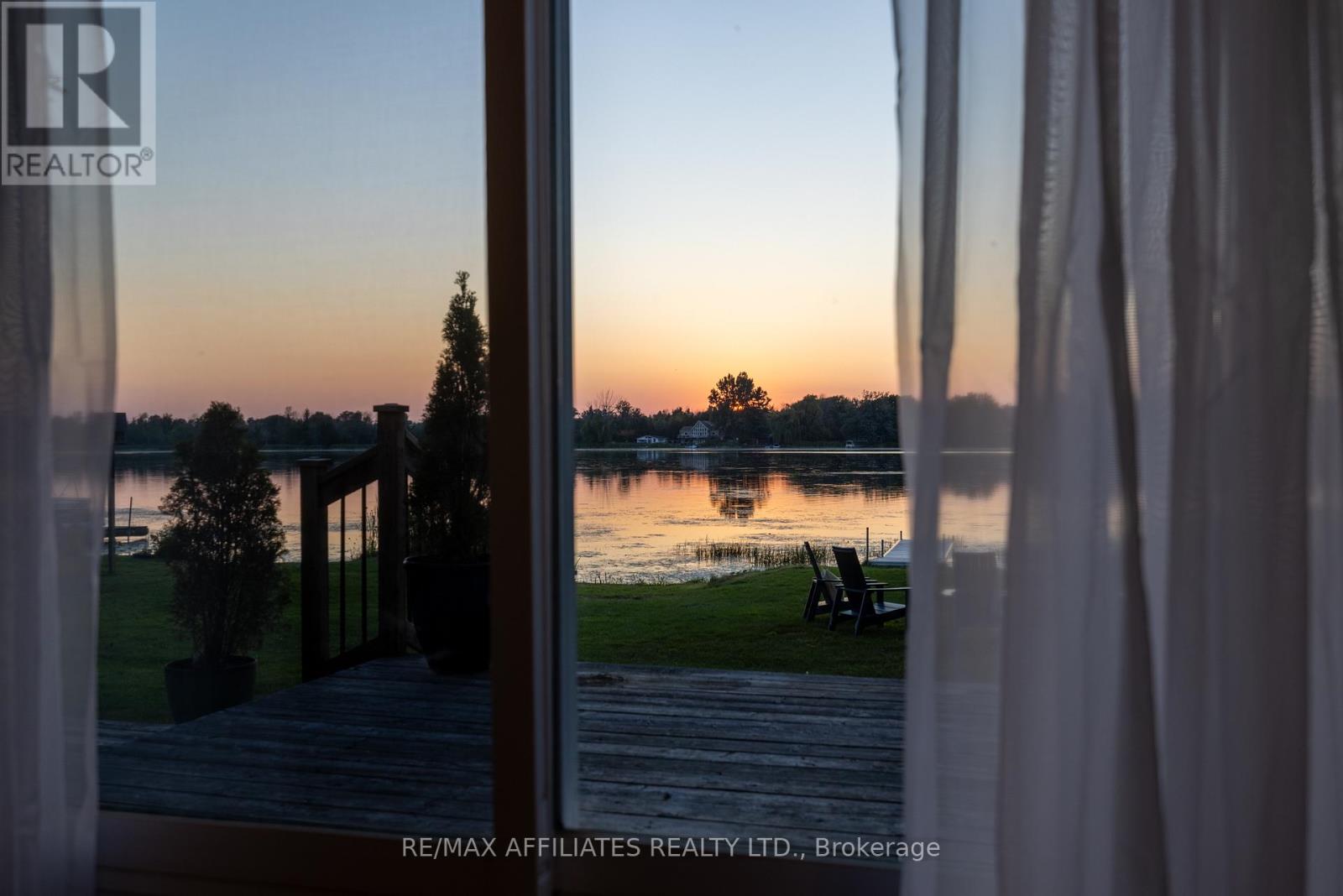 Photo 10 of 70 Corktown Lane, Merrickvillewolford ON