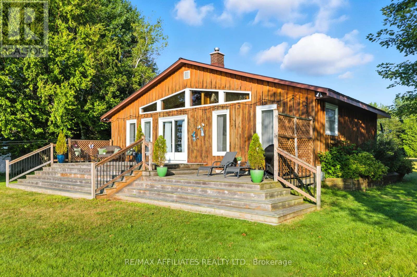 Photo 2 of 70 Corktown Lane, Merrickvillewolford ON