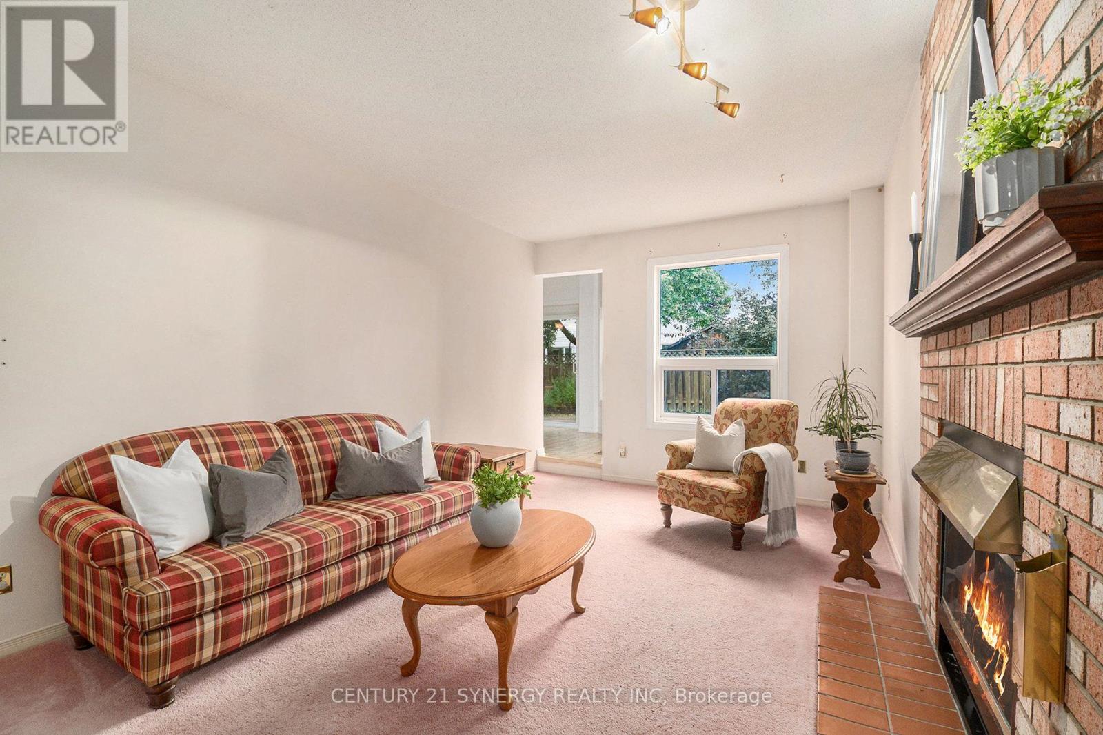 Photo 12 of 1723 Cara Crescent, Ottawa ON