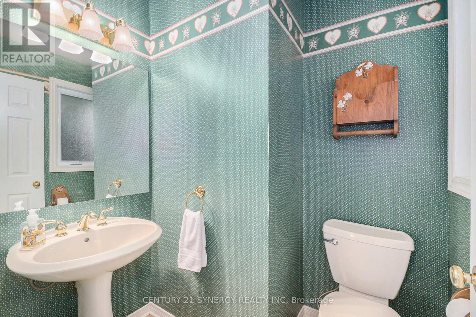 Photo 15 of 1723 Cara Crescent, Ottawa ON