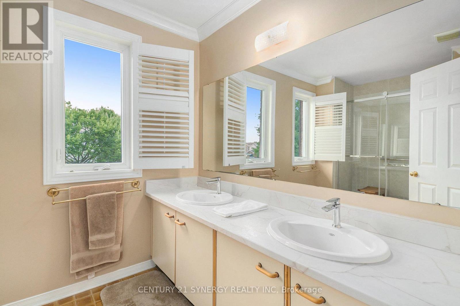 Photo 20 of 1723 Cara Crescent, Ottawa ON
