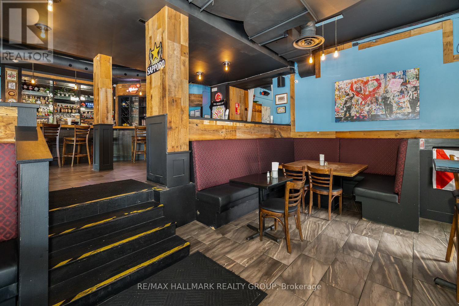 Photo 37 of 246 Laurier Avenue E, Ottawa ON
