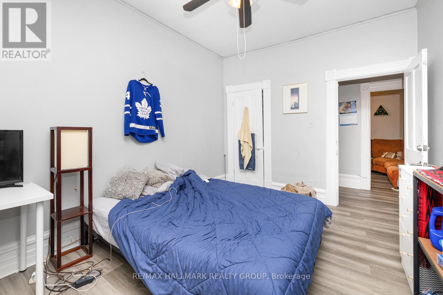 Photo 16 of 246 Laurier Avenue E, Ottawa ON