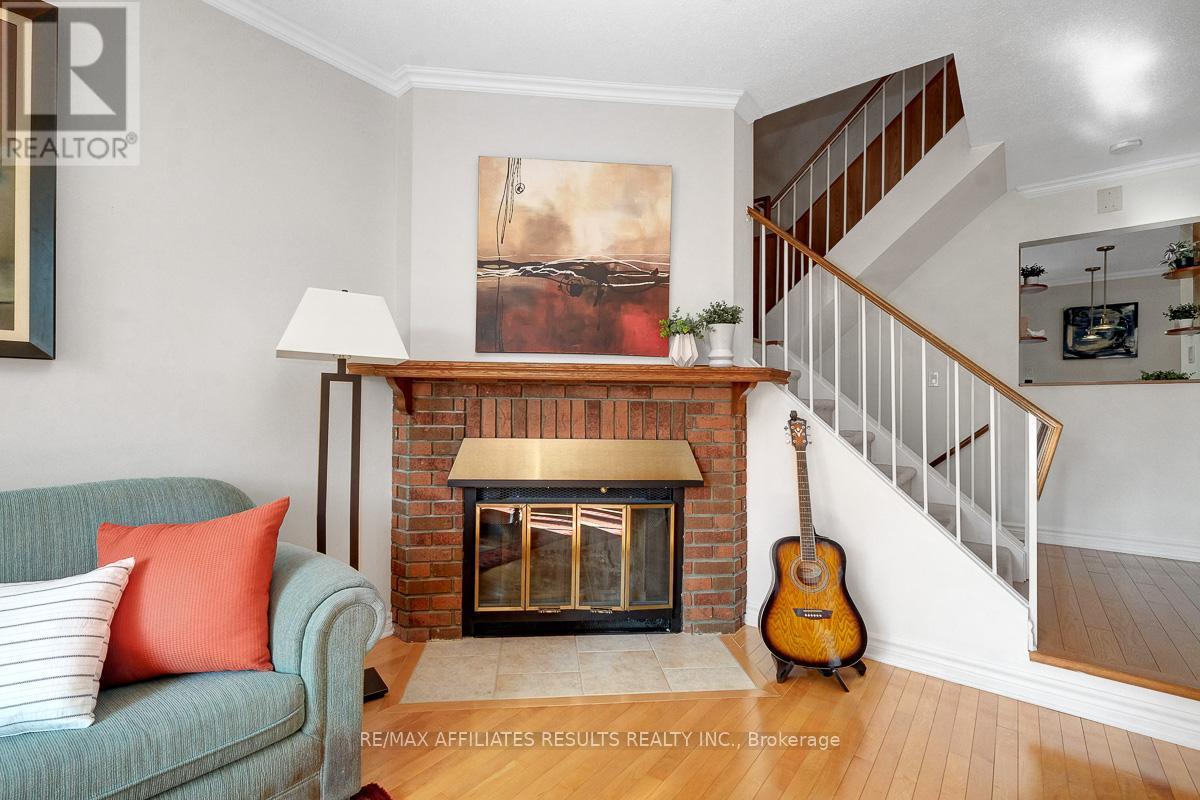 Photo 16 of 68 Pheasant Run Drive, Ottawa ON