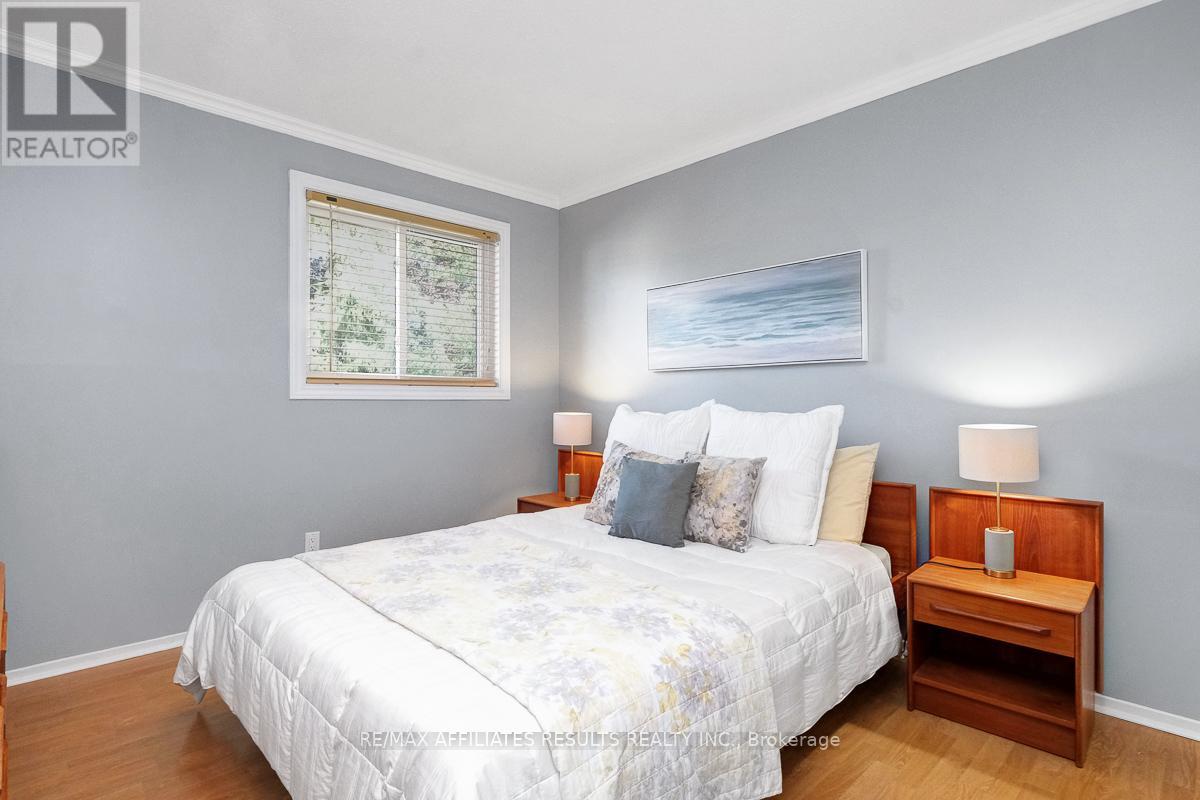 Photo 23 of 68 Pheasant Run Drive, Ottawa ON
