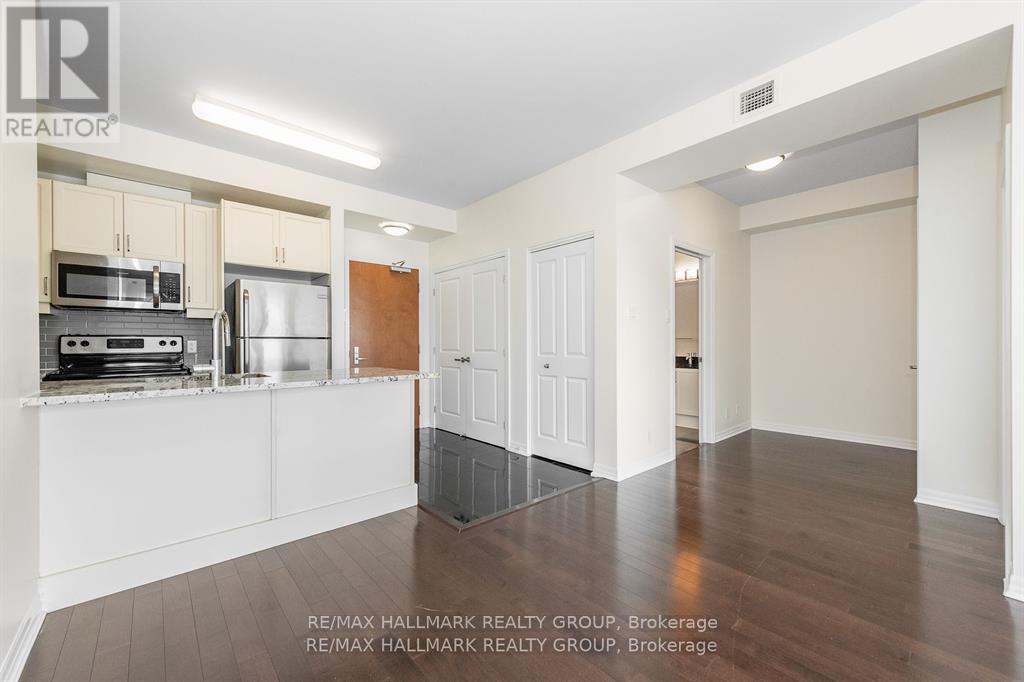 Photo 26 of Ph 1 2702 242 Rideau Street, Ottawa ON