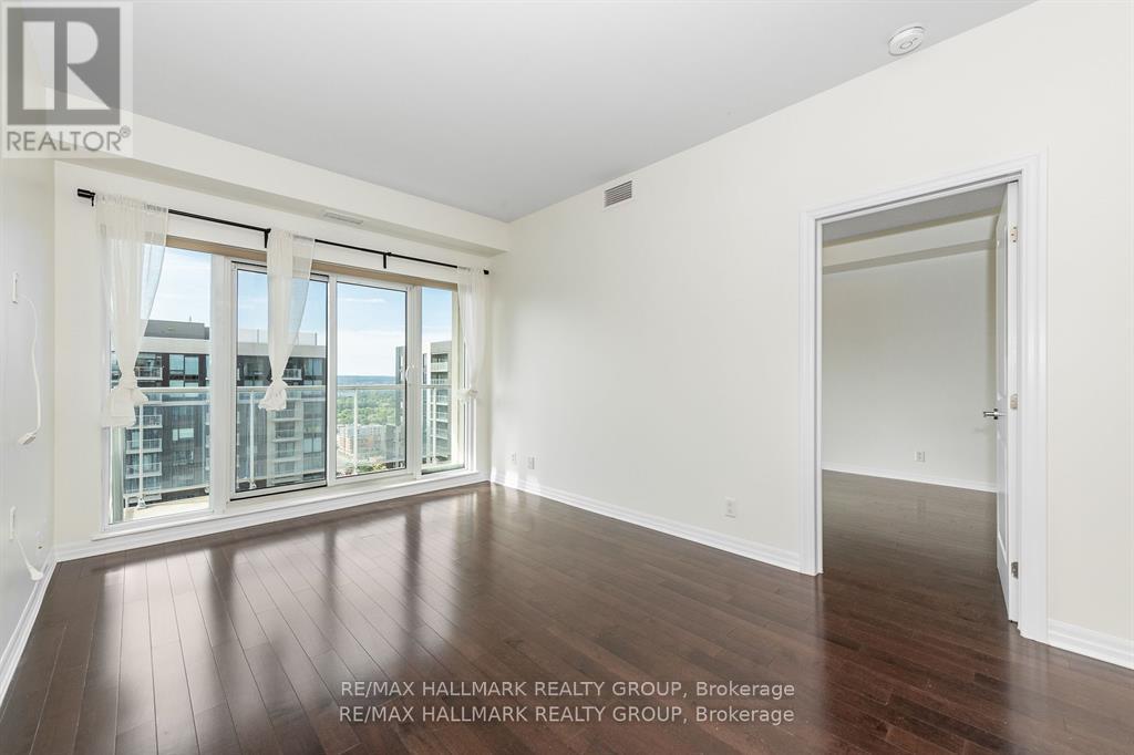 Photo 16 of Ph 1 2702 242 Rideau Street, Ottawa ON