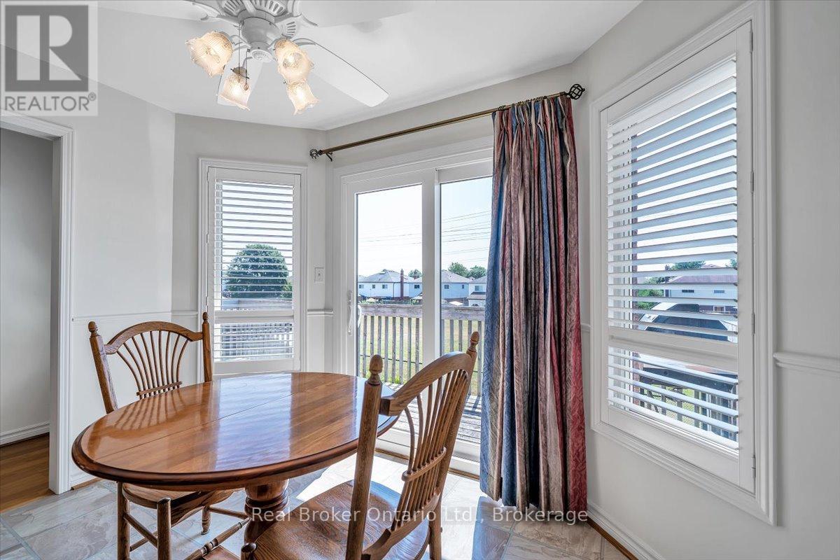 Photo 14 of 961 Ridge Valley Drive, Oshawa ON